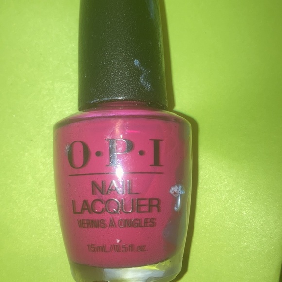 TARTE.  lip crayon in Almost Red@ - Picture 3 of 3